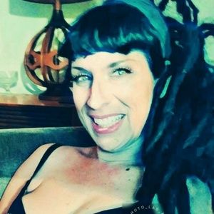 Meet your Posher, Deanna